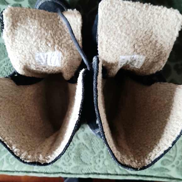 *SOLD* Timberland Suede Sherpa Lined Lace Up Ankle Boots 61355 - Picture 10 of 13